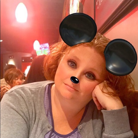 Meet your Posher, Michelle - Picture 1 of 1